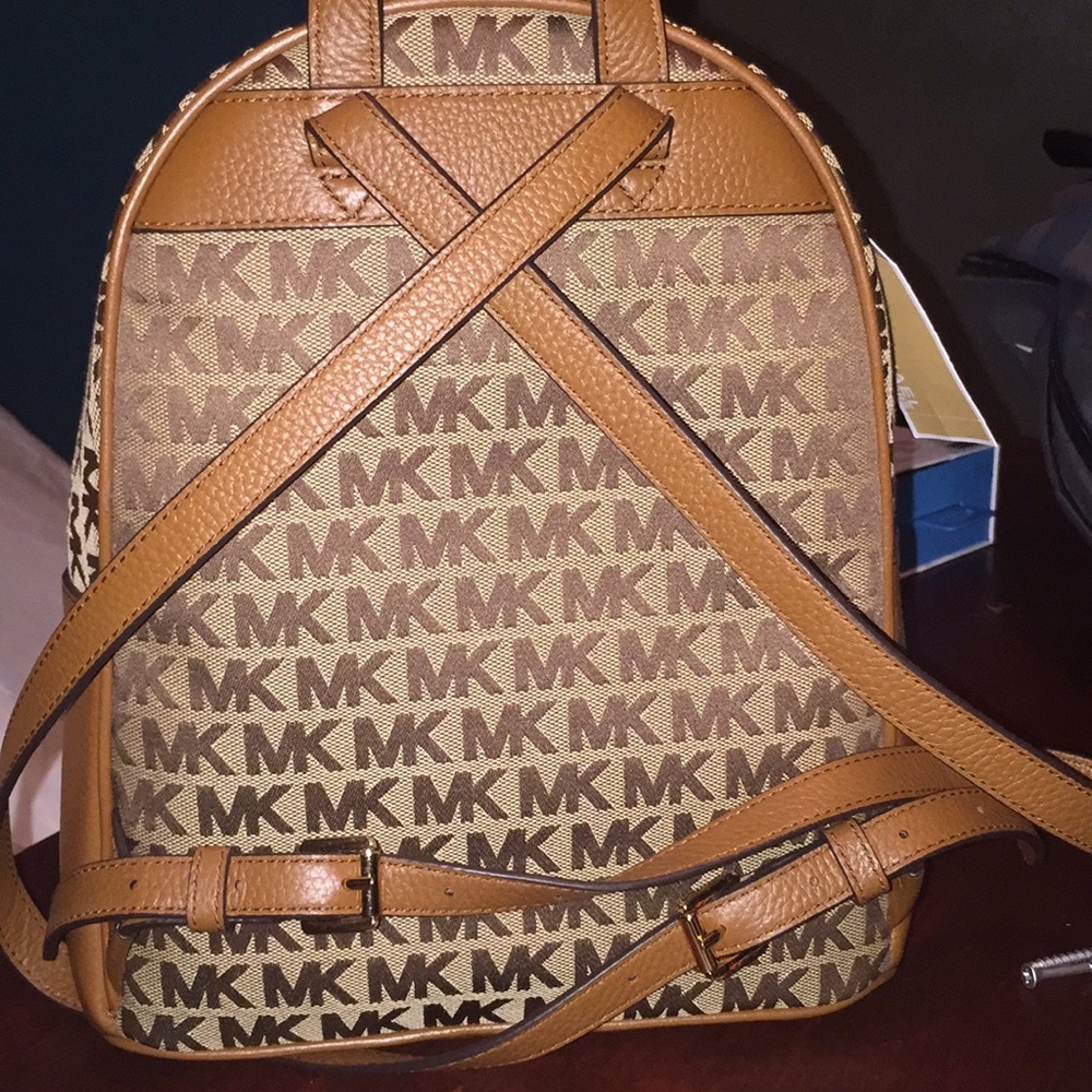 Backpack - Picture 3 of 3